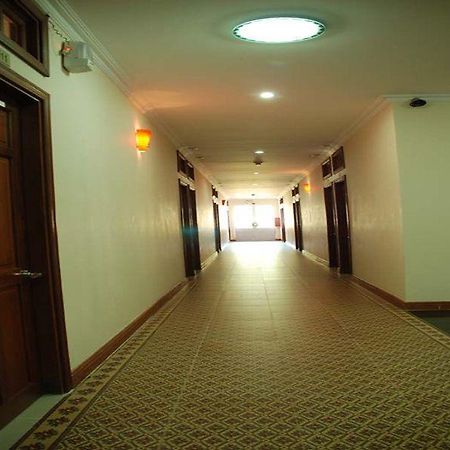Ha Long Hotel Chau Doc Extérieur photo
